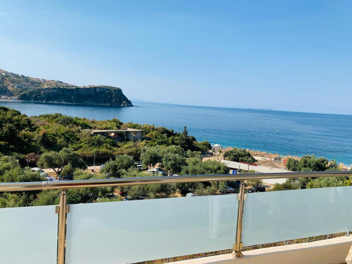 Sunset Views Apartment Himara Kültér fotó
